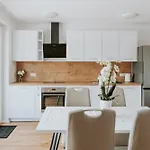 Apartments Naklo Lägenhet *