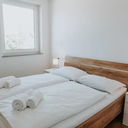 Apartma Apartments Naklo