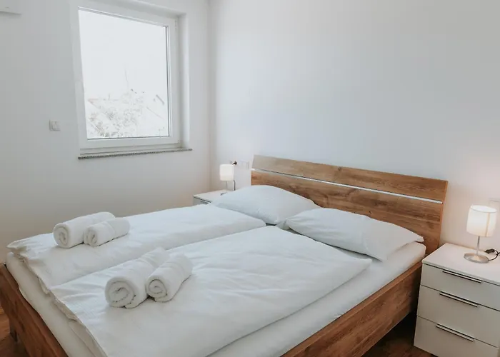 Lägenhet Apartments Naklo